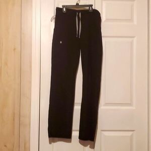 Figs scrub pants black small